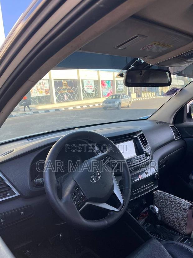 Hyundai Tucson Sport FWD 2017 White