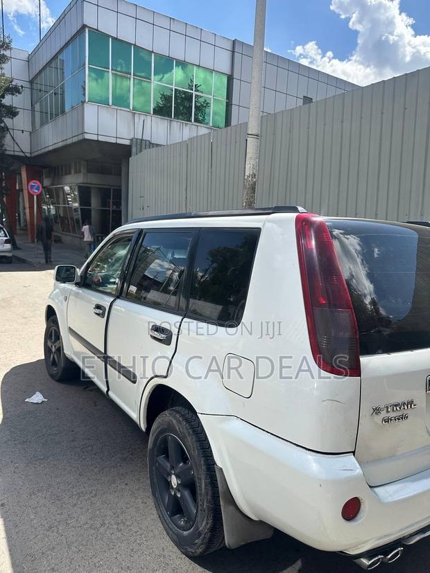 Nissan X-Trail 2006 White