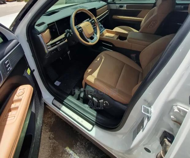 New Hyundai Santa Fe 2025