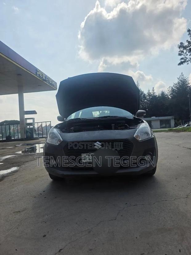 Suzuki Swift 2021 Gray