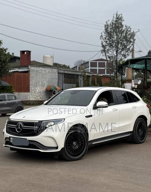 Mercedes-Benz EQC EQC400 4MATIC 2022 White