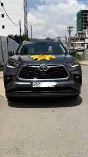 Toyota Highlander 2023 Gray for sale