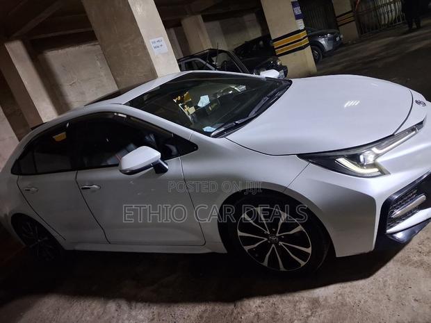 Toyota Corolla 2022 White