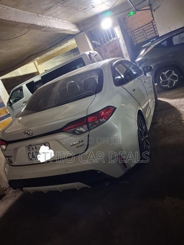 Toyota Corolla 2022 White