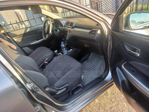 Suzuki Dzire 2021 Silver