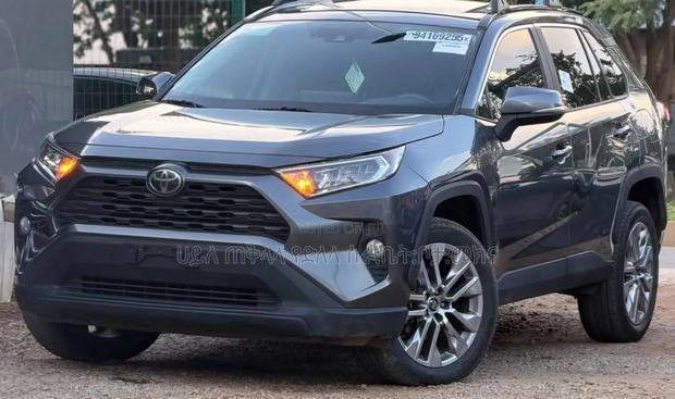 Toyota RAV4 2020 Gray