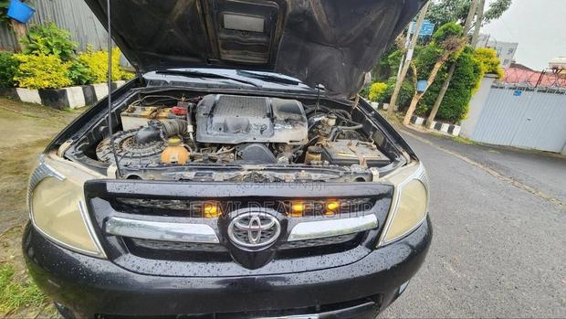 Toyota Hilux 2007 Black