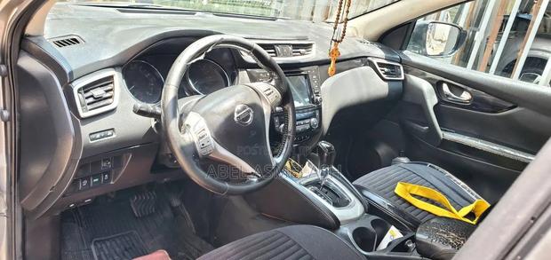 Nissan Qashqai 2016 Silver
