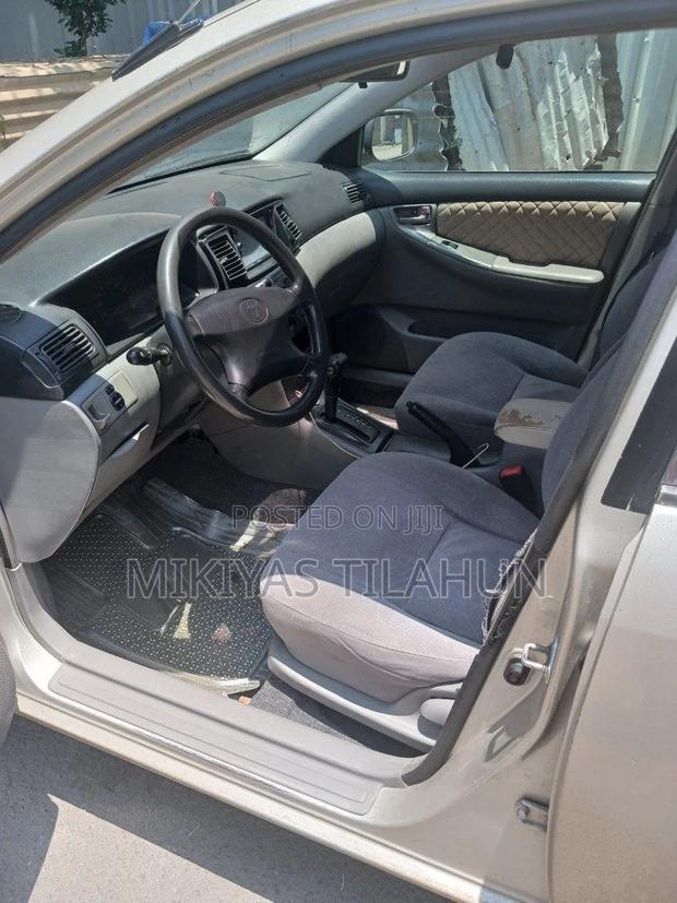 Toyota Corolla 2003 Gold