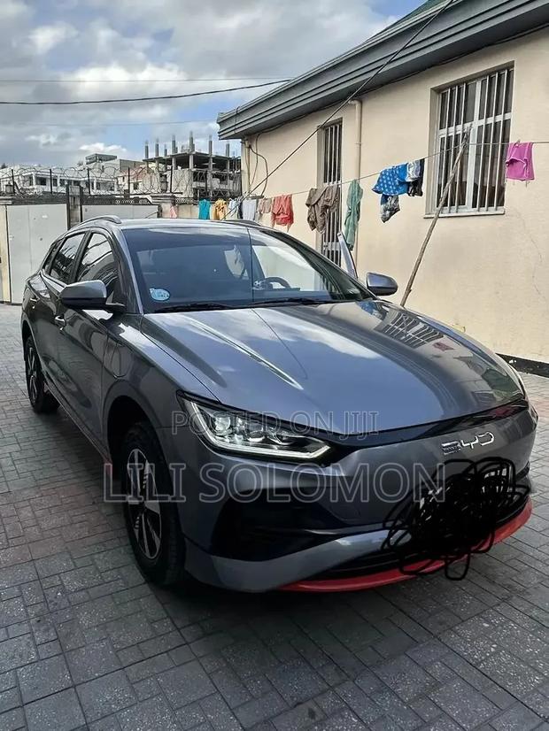 BYD E2 43 kWh 94 hp FWD 2025 Gray