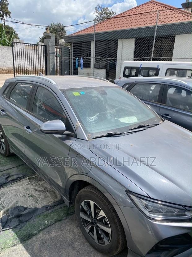 New BYD E2 43 kWh 94 hp FWD 2025 Silver