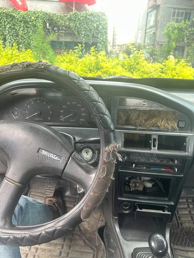 Toyota Corolla 1991 Gray