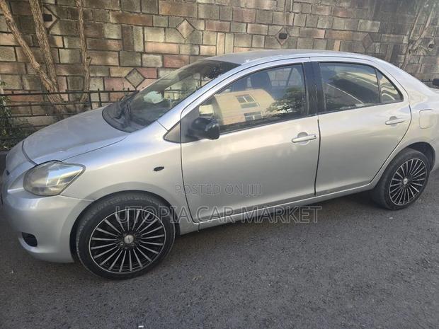 Toyota Yaris 2006 Silver