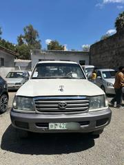 Toyota Land Cruiser 2002 White for sale