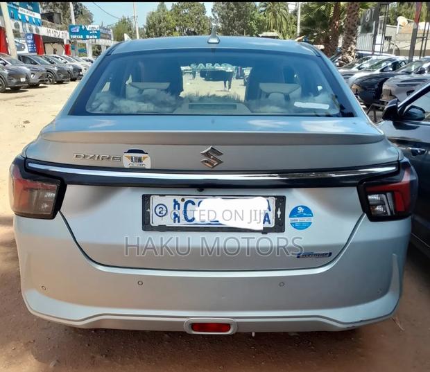 Suzuki Dzire 2025 Silver