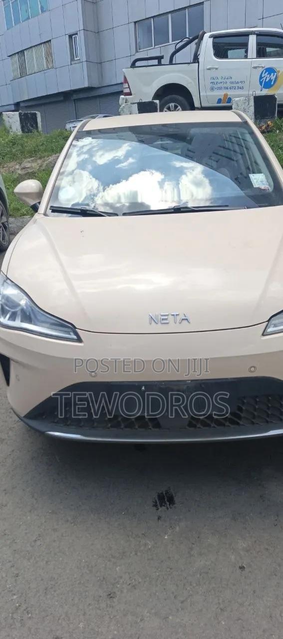 Car 2024 White