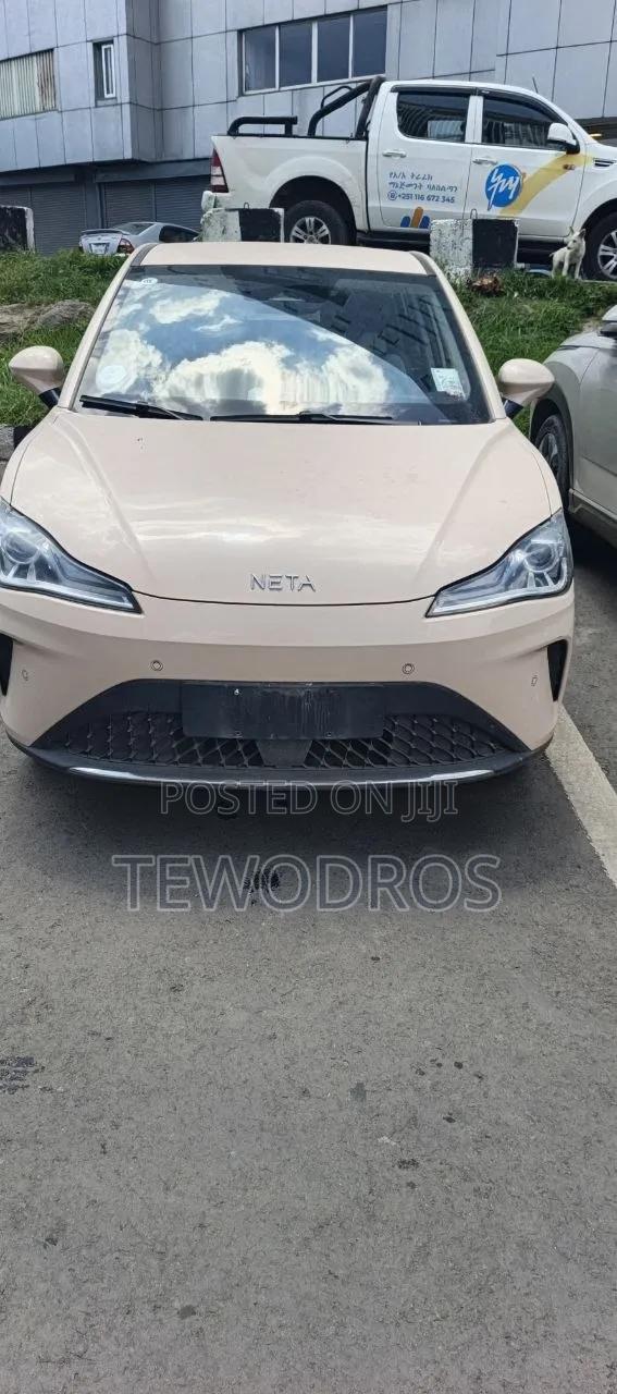 Car 2024 White