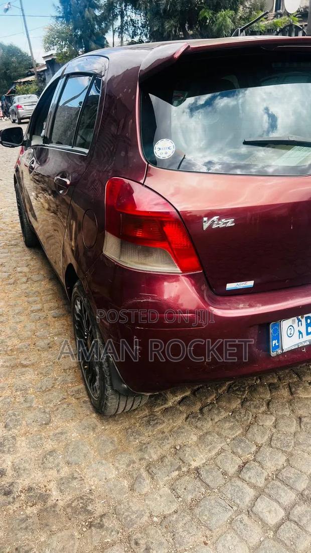 Toyota Yaris 2009 Burgundy