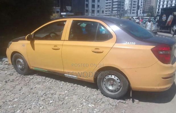 Car 2020 Yellow