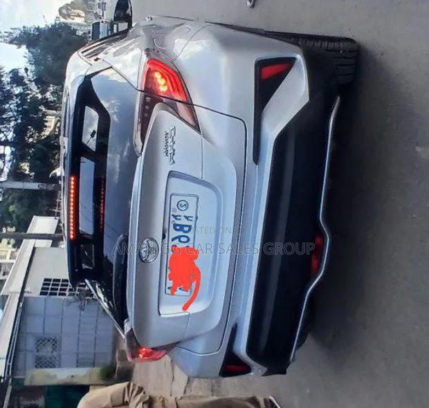 Toyota C-HR 2020 Silver