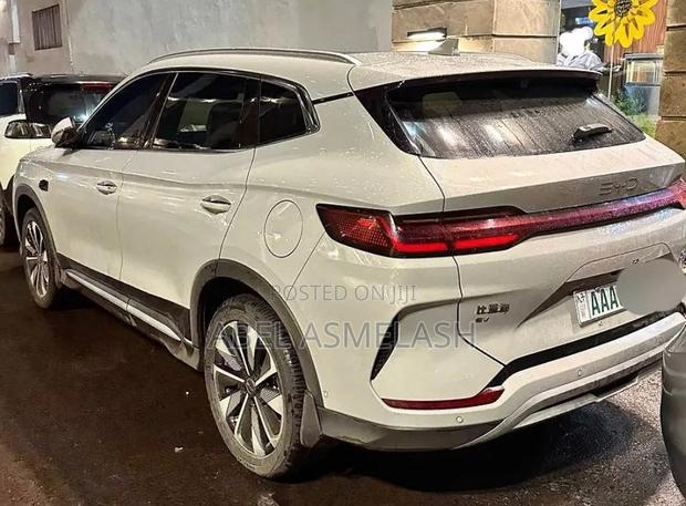BYD Song Plus 2025 White