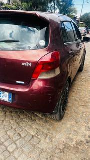 Toyota Yaris 2009 Burgundy for sale