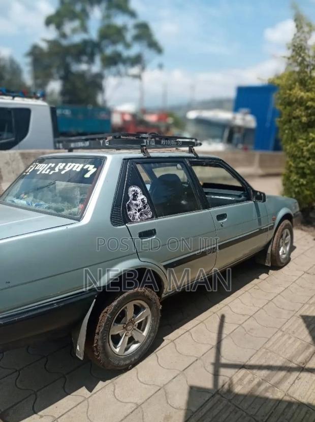 Toyota Corolla 1985 Silver