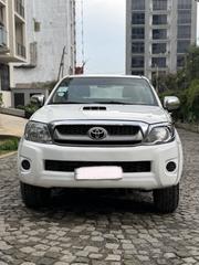 Toyota Hilux 2010 White for sale