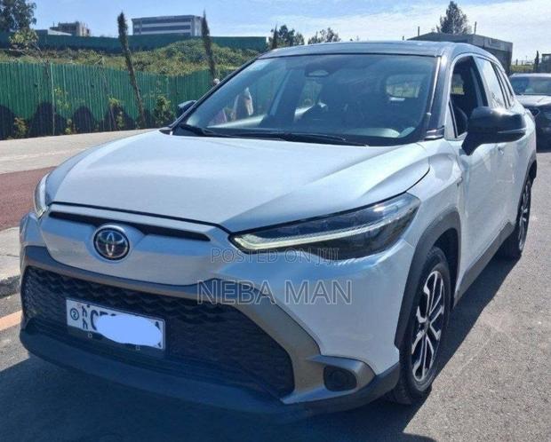 Toyota Corolla Cross 2024 White