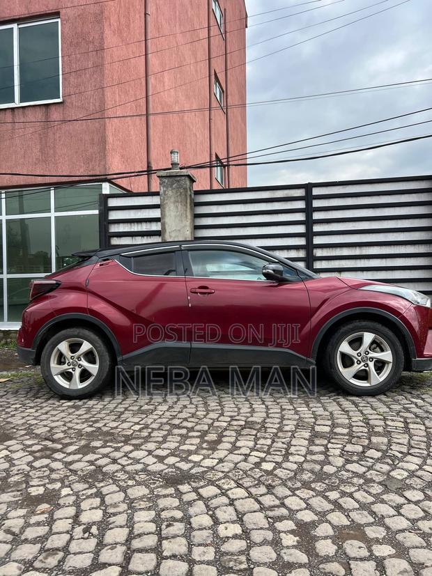 Toyota C-HR 2019 Red