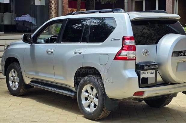 Toyota Land Cruiser Prado 3.0 D-4D (190 Hp) 7 seats 2015 Silver