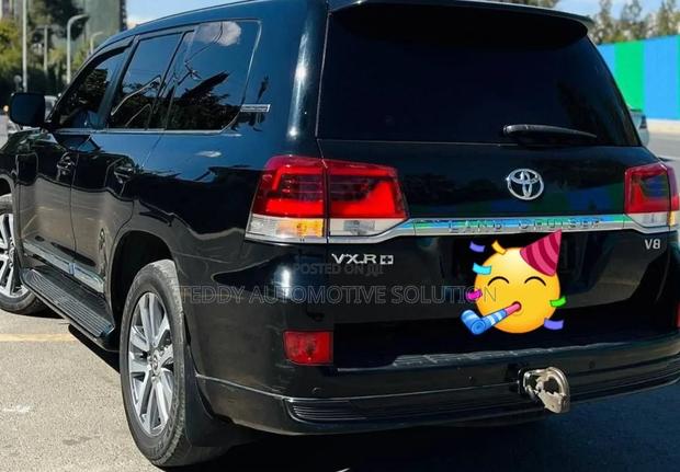 Toyota Land Cruiser 2020 Black