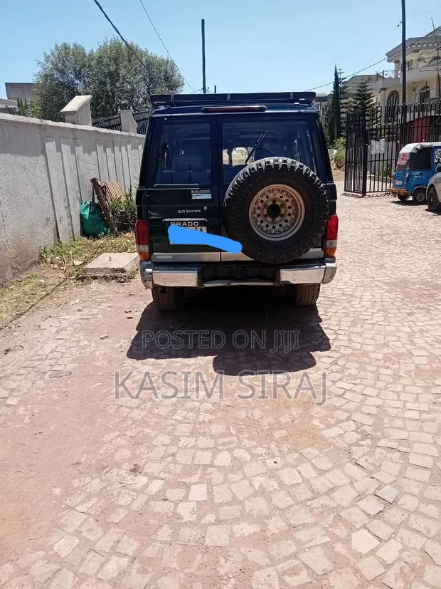 Toyota Land Cruiser 79 Series 2001 Blue