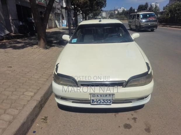 Toyota Mark II 2.0 (X90) 1995 White