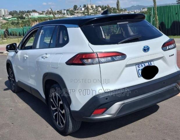 Toyota Corolla Cross 2024 White