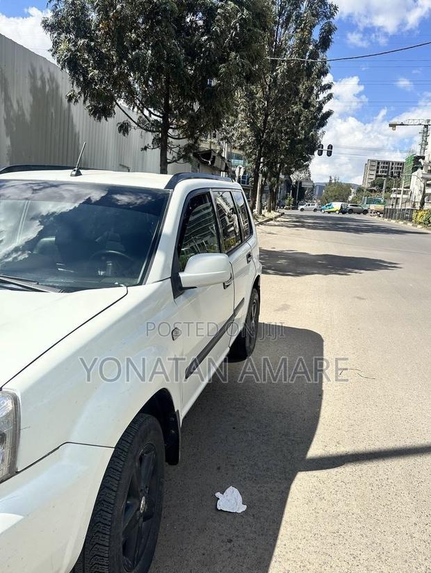 Nissan X-Trail 2009 White