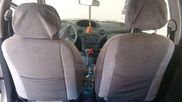Toyota Vitz 1.0 FWD 3dr 2001 Silver