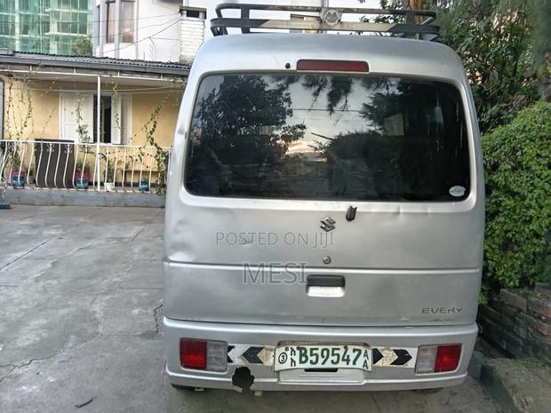 Suzuki Every Wagon 2012 Gray