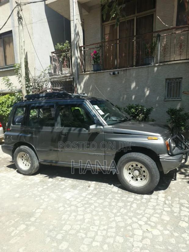 Suzuki Vitara 1995 Gray