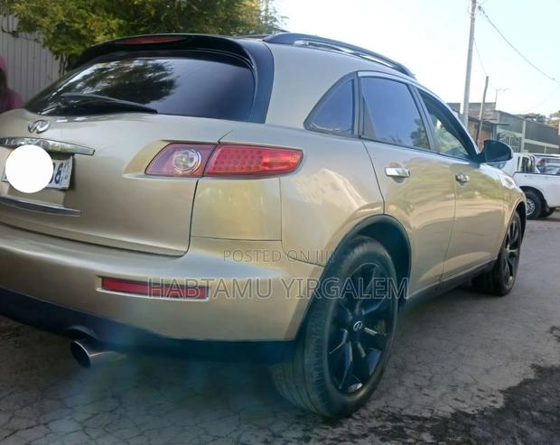 Infiniti FX35 2003 Yellow