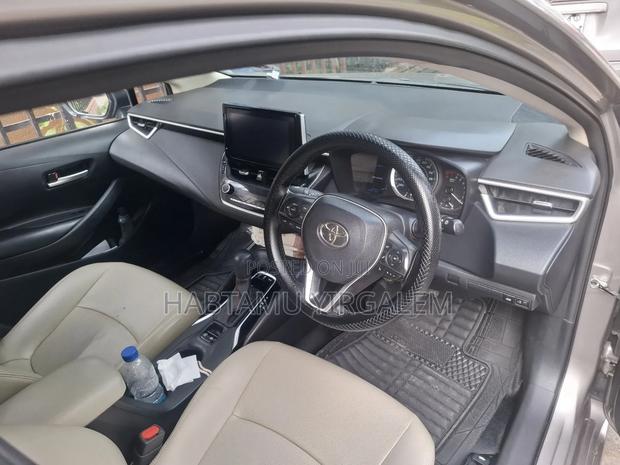 Toyota Corolla 2022 Brown