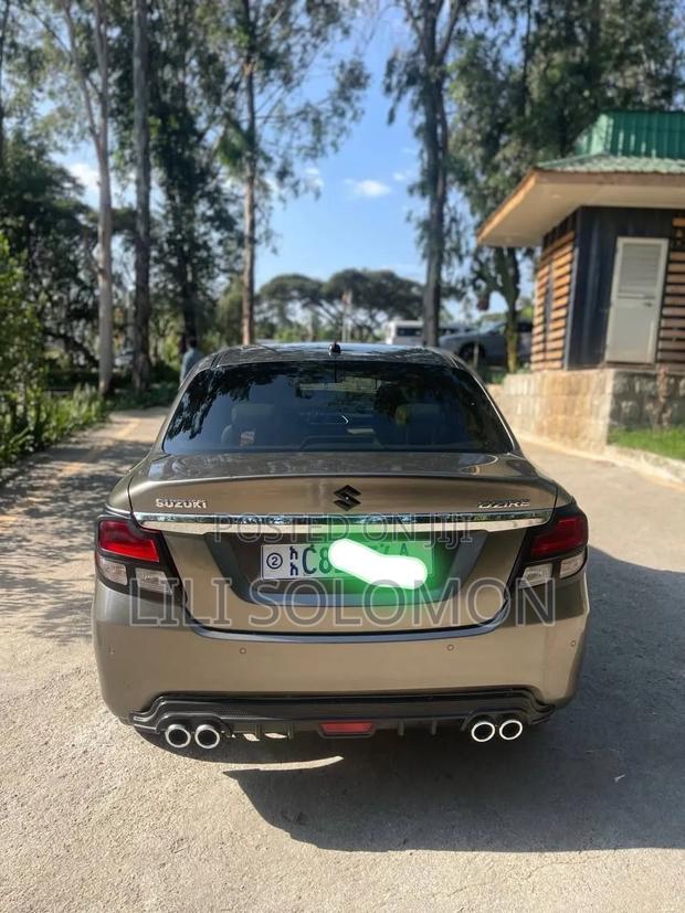 Suzuki Dzire 2023 Gray