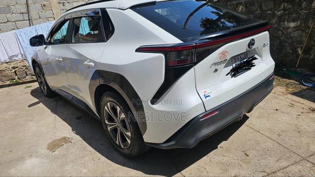 New Toyota bZ4X 2023 White