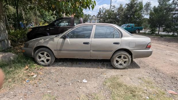 Toyota Corolla 1993 Brown