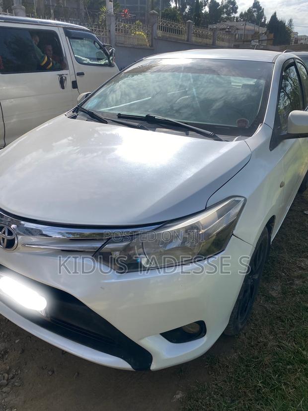Toyota Yaris 2016 White