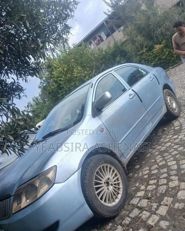 Toyota Corolla 2005 Silver