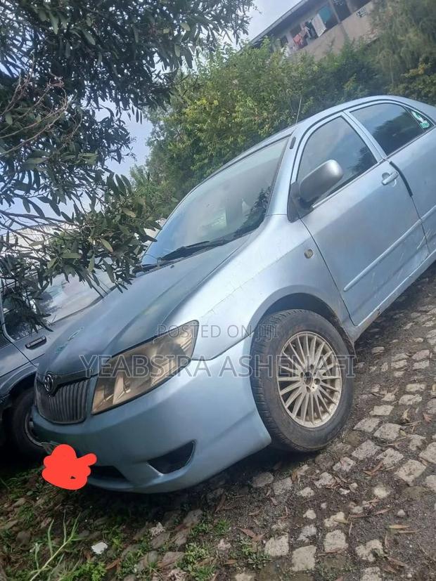 Toyota Corolla 2005 Silver