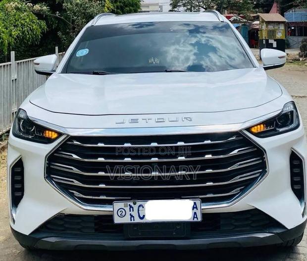 Jetour X70 Plus 2022 White