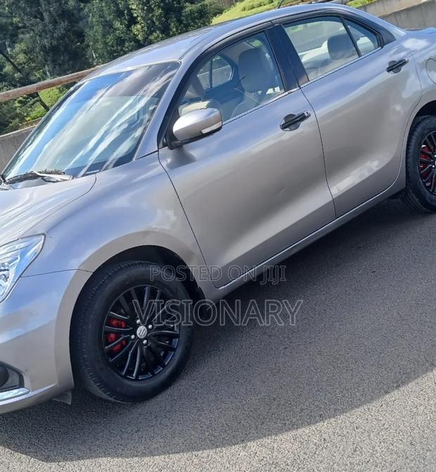 Suzuki Dzire 2022 Silver
