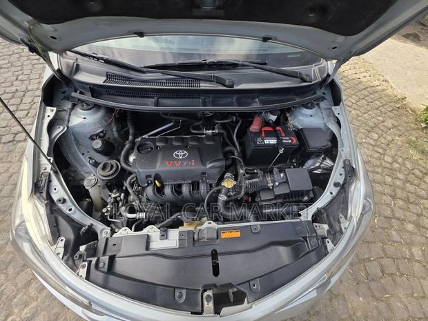 Toyota Yaris 2014 Silver